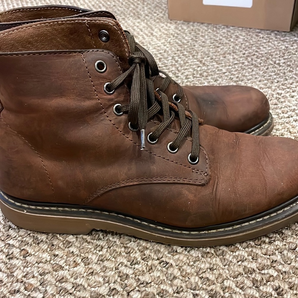 Men’s fox leather boots
